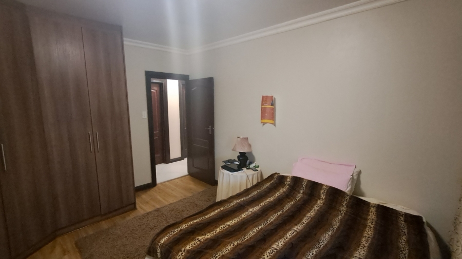 5 Bedroom Property for Sale in Heuwelsig Free State